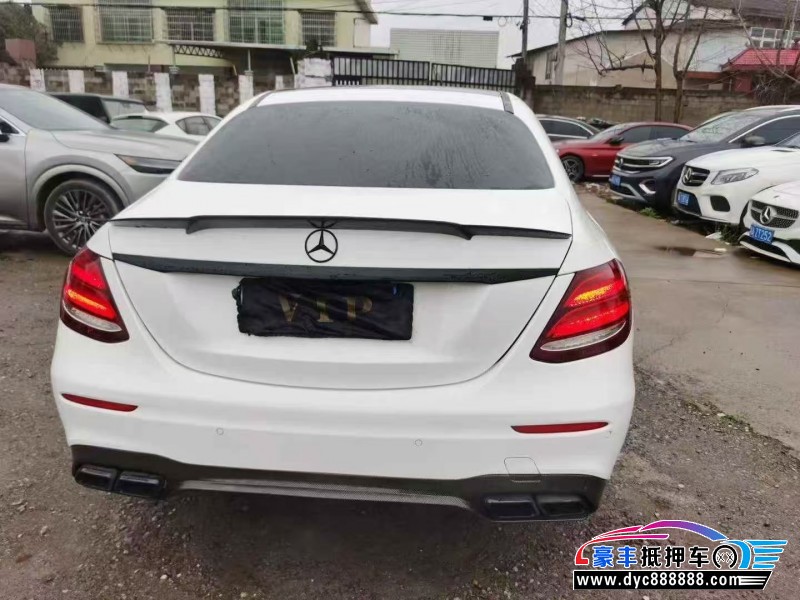 20年奔驰E轿车抵押车出售