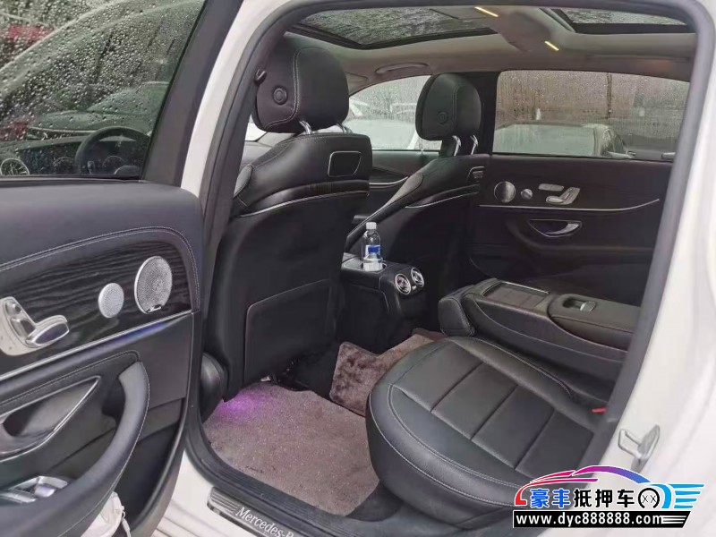 20年奔驰E轿车抵押车出售