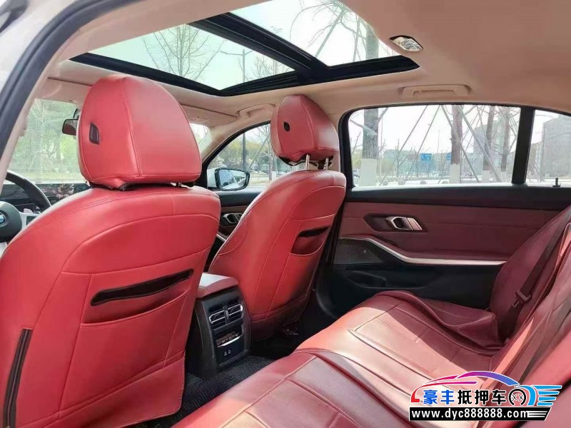 23年宝马3系轿车抵押车出售