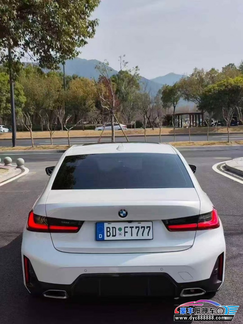 23年宝马3系轿车抵押车出售