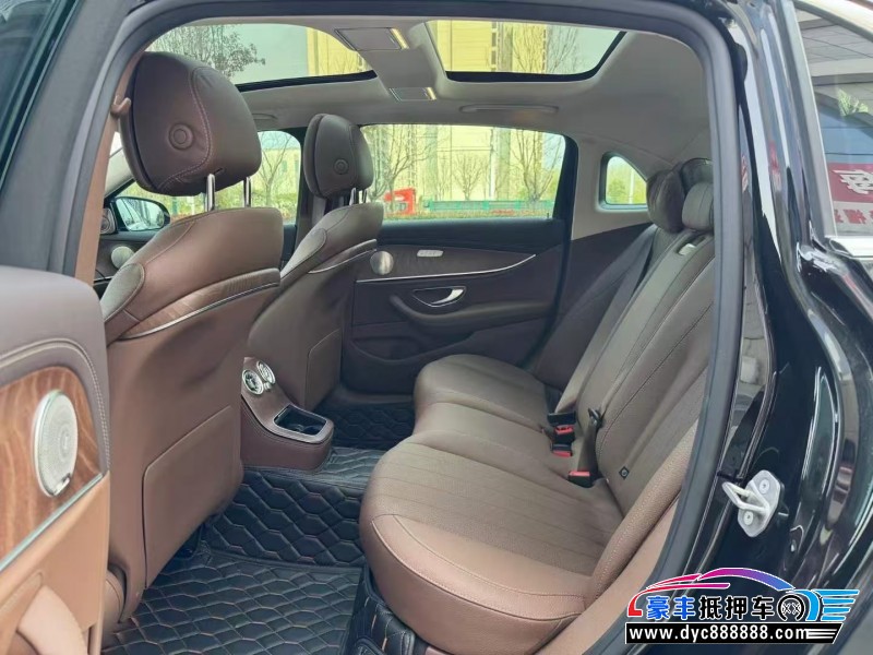 23年奔驰E轿车抵押车出售