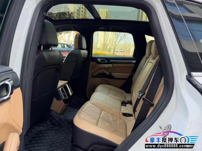 14年保时捷卡宴SUV抵押车出售