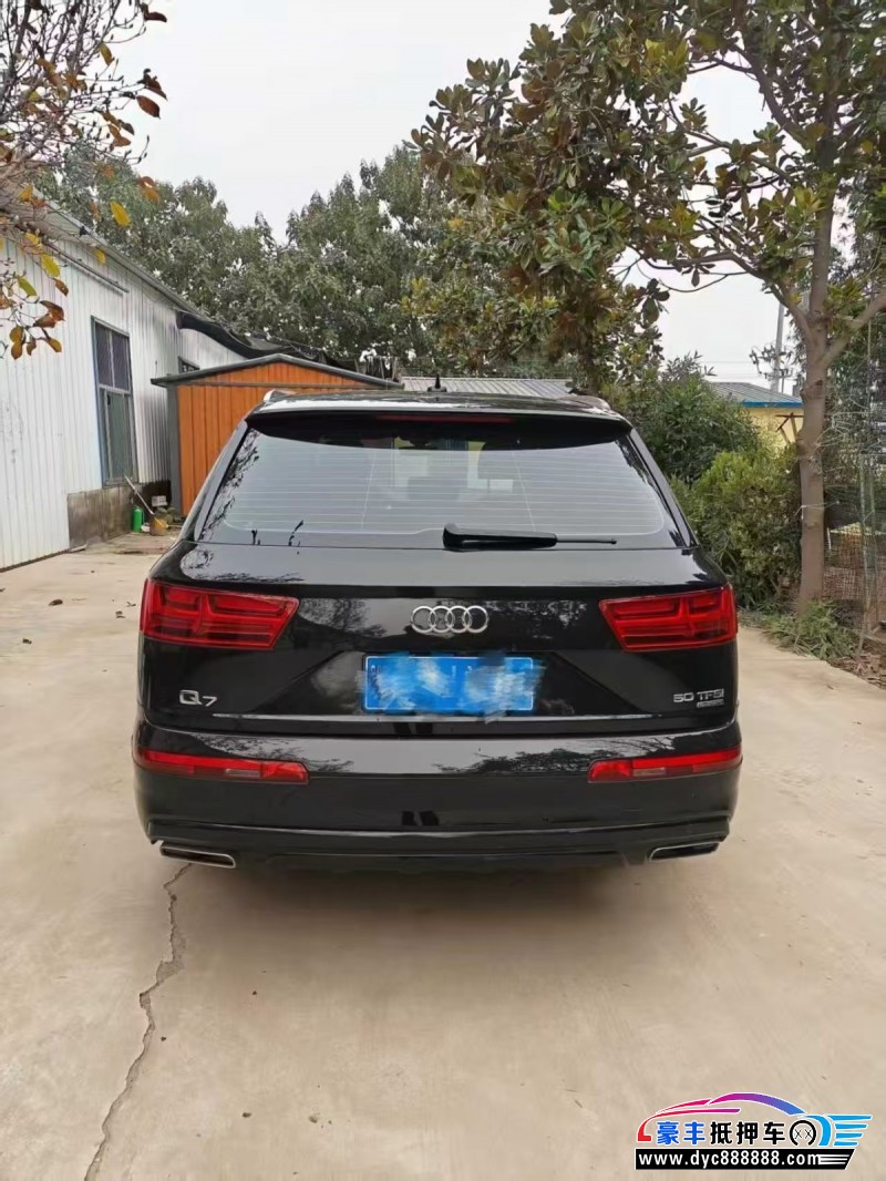 17年奥迪Q7轿车抵押车出售