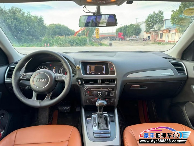 16年奥迪Q5轿车抵押车出售