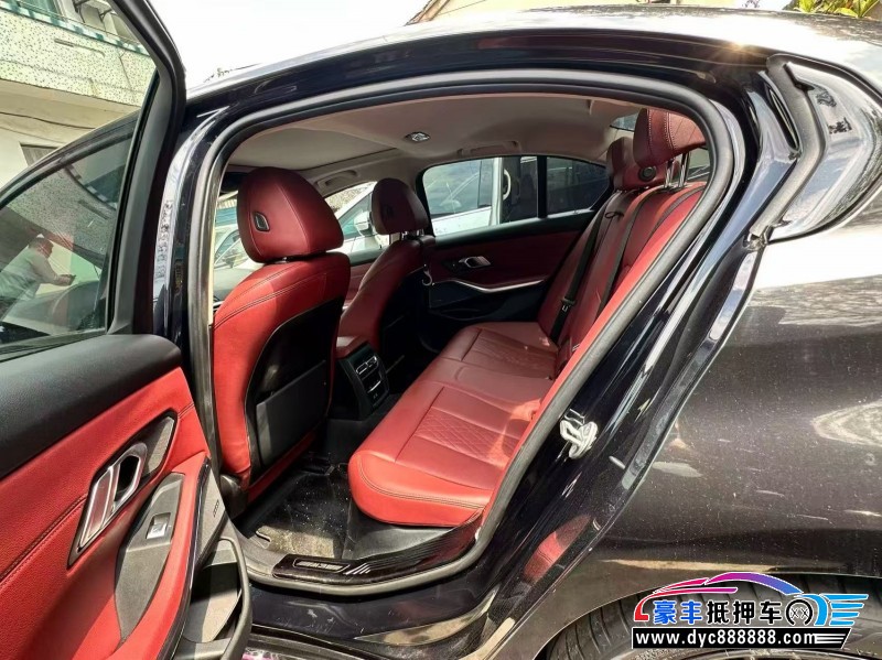 22年宝马3系轿车抵押车出售