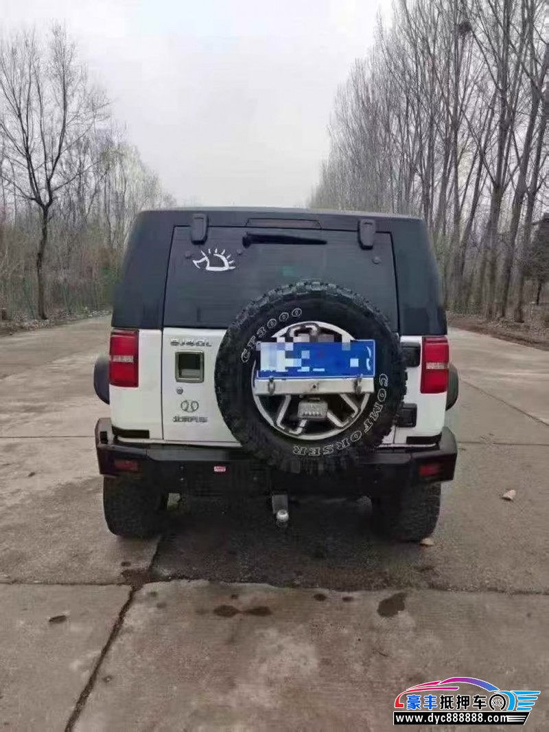 16年北京BJ40轿车抵押车出售