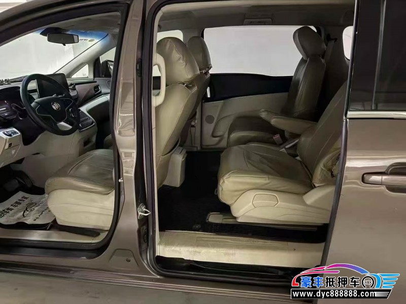 22年别克GL8轿车抵押车出售