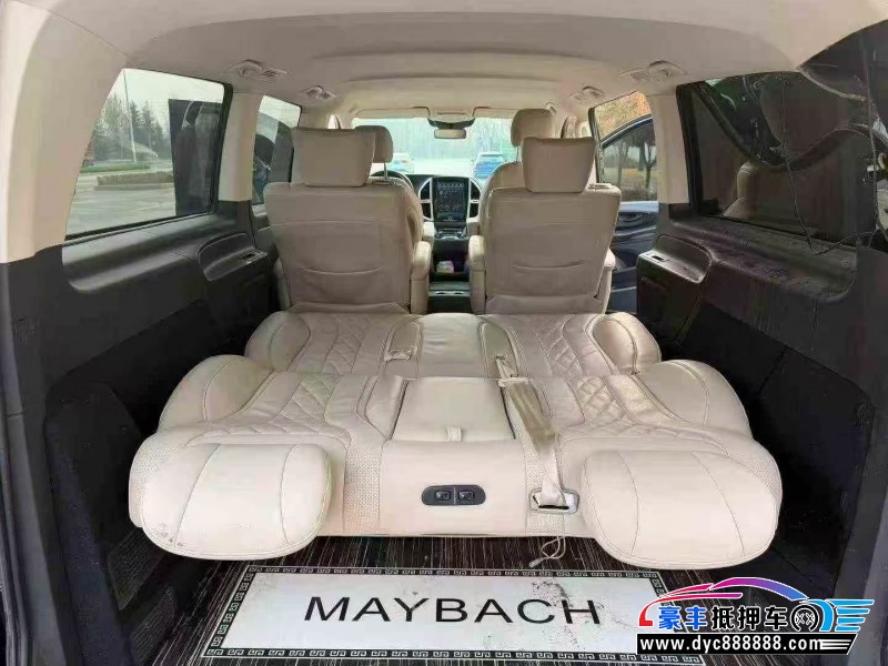 17年奔驰威霆轿车抵押车出售