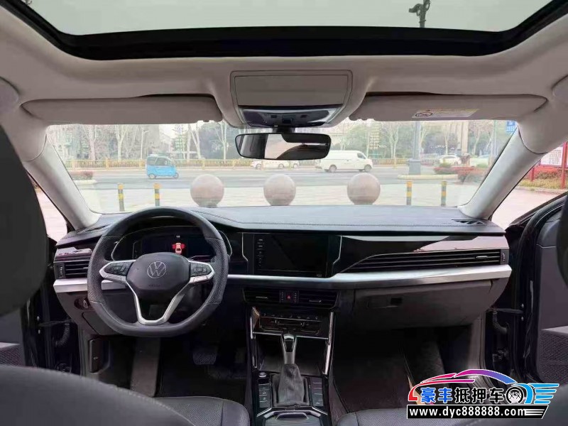 25年大众帕萨特轿车抵押车出售