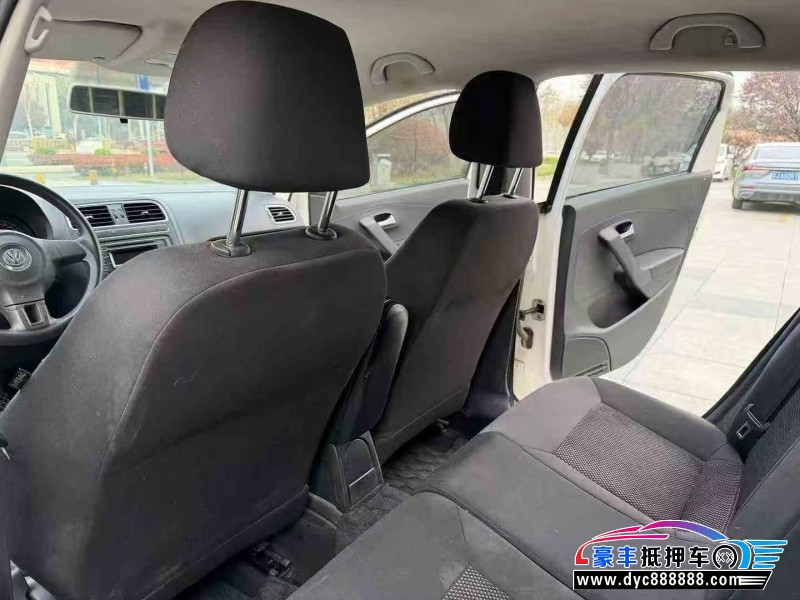 14年大众polo轿车抵押车出售