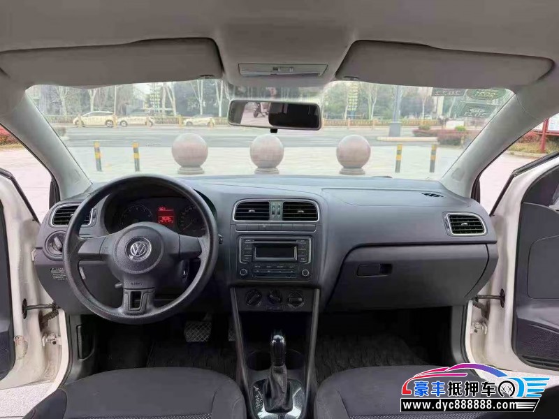 14年大众polo轿车抵押车出售