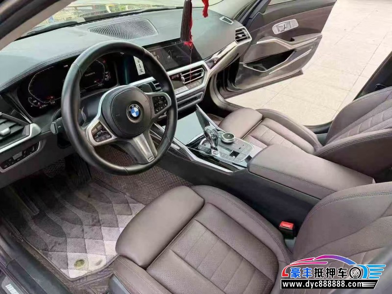 20年宝马3系轿车抵押车出售