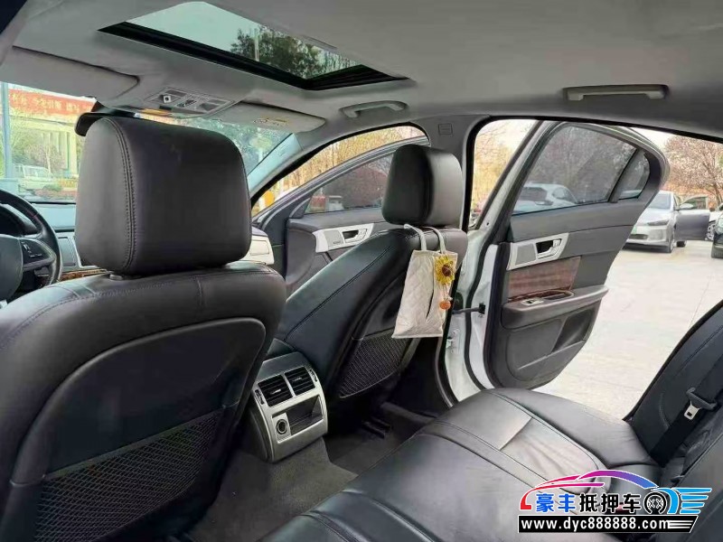 14年捷豹XF轿车抵押车出售