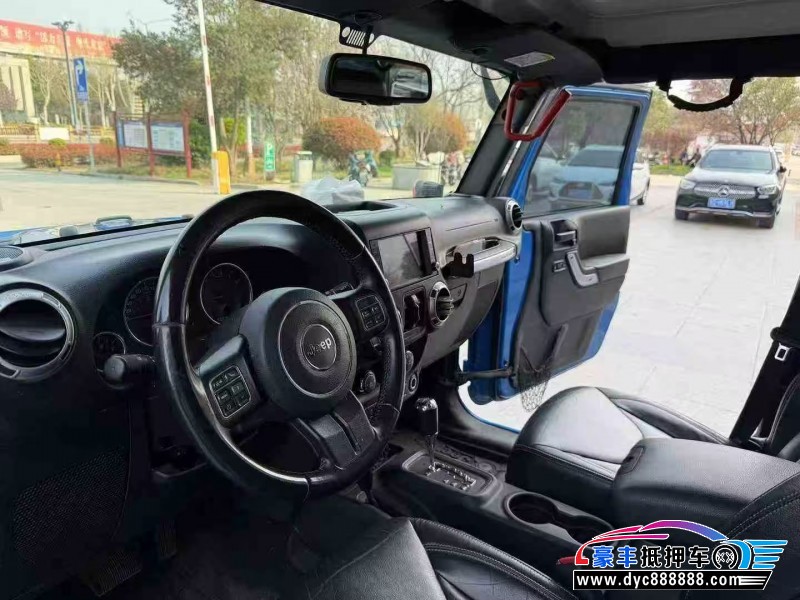 16年Jeep牧马人轿车抵押车出售