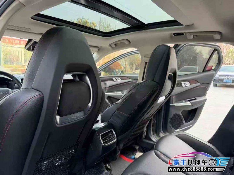 19年领克02轿车抵押车出售