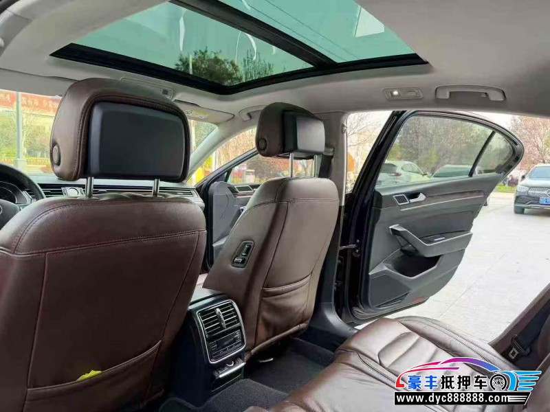 17年大众迈腾轿车抵押车出售