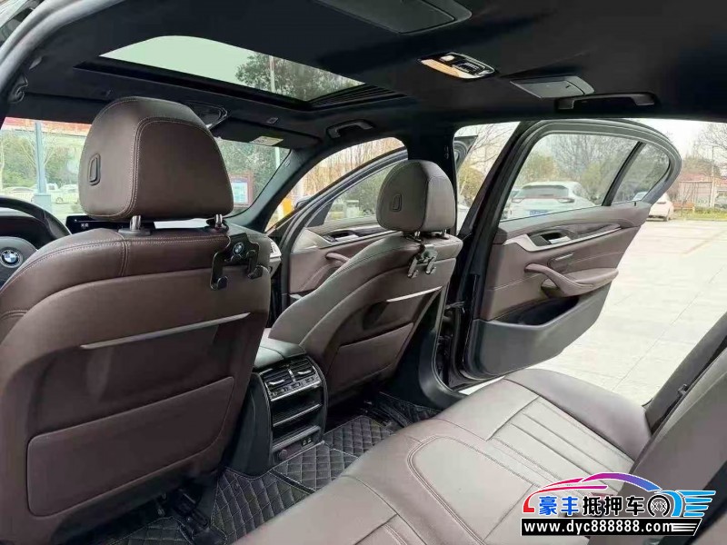 20年宝马5系轿车抵押车出售