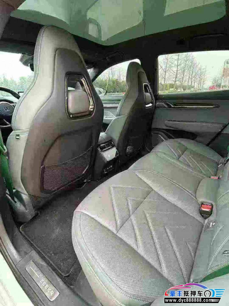 24年极氪001轿车抵押车出售