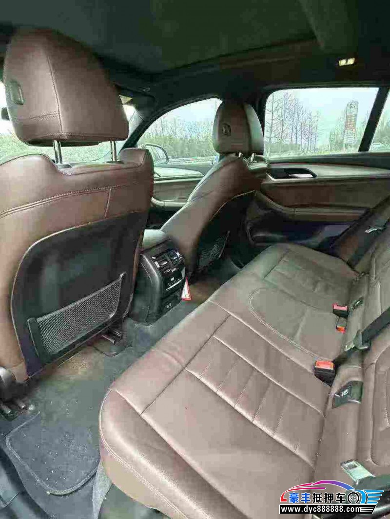 19年宝马X4轿车抵押车出售