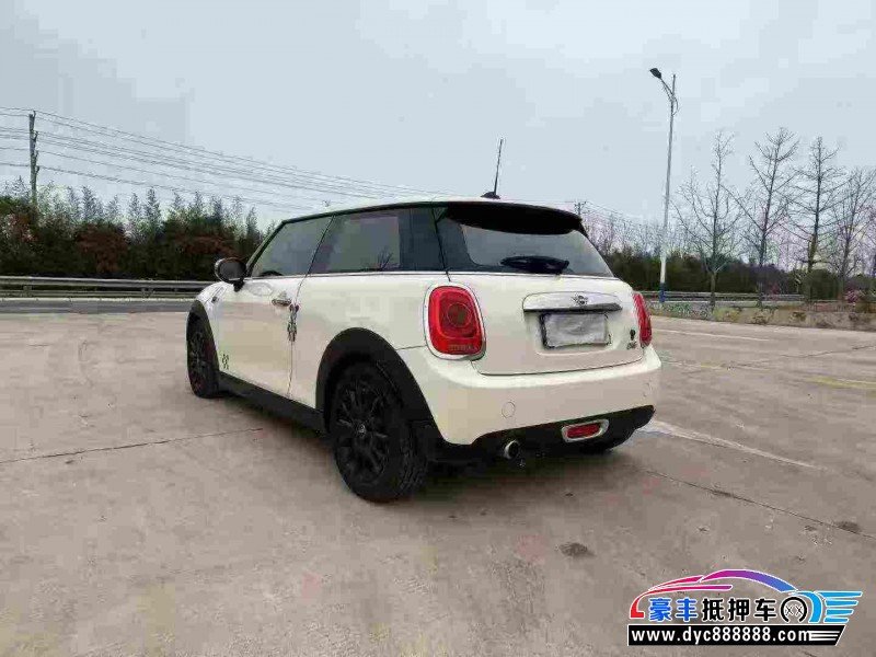 20年宝马MINI轿车抵押车出售