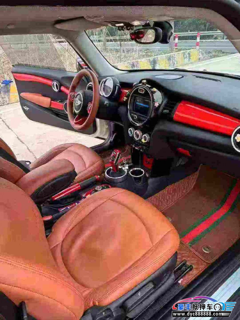 20年宝马MINI轿车抵押车出售