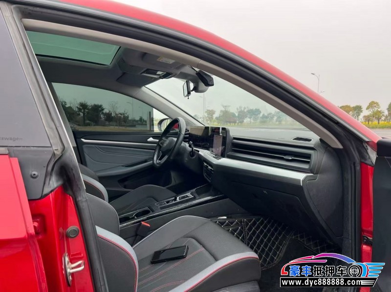 22年大众凌渡轿车抵押车出售