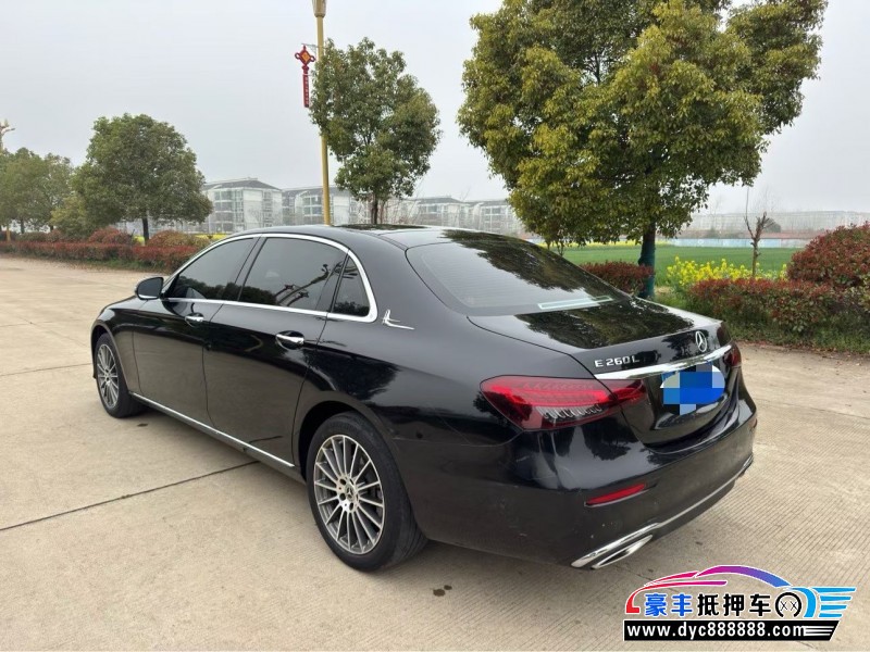 22年奔驰E轿车抵押车出售