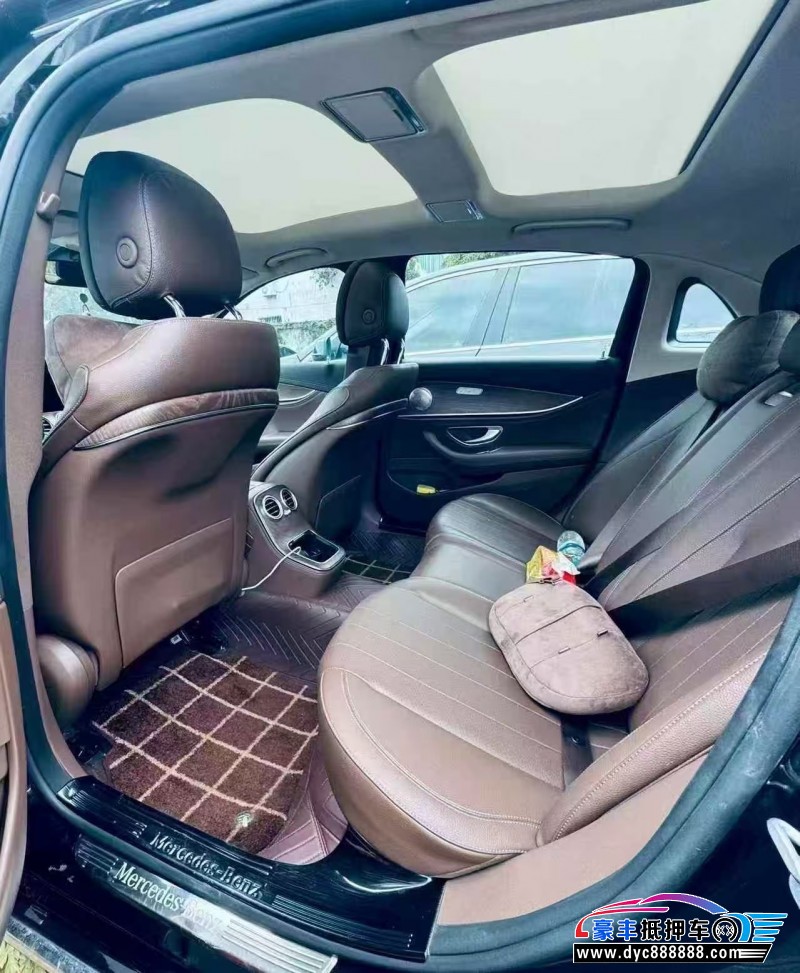 21年奔驰E轿车抵押车出售