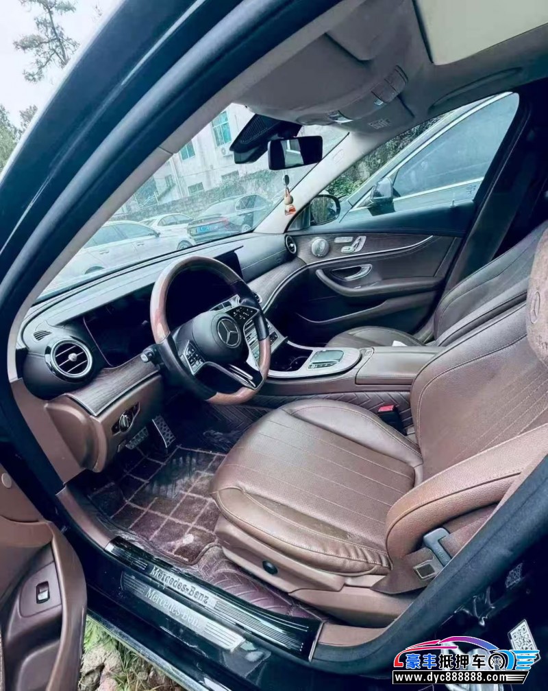 21年奔驰E轿车抵押车出售