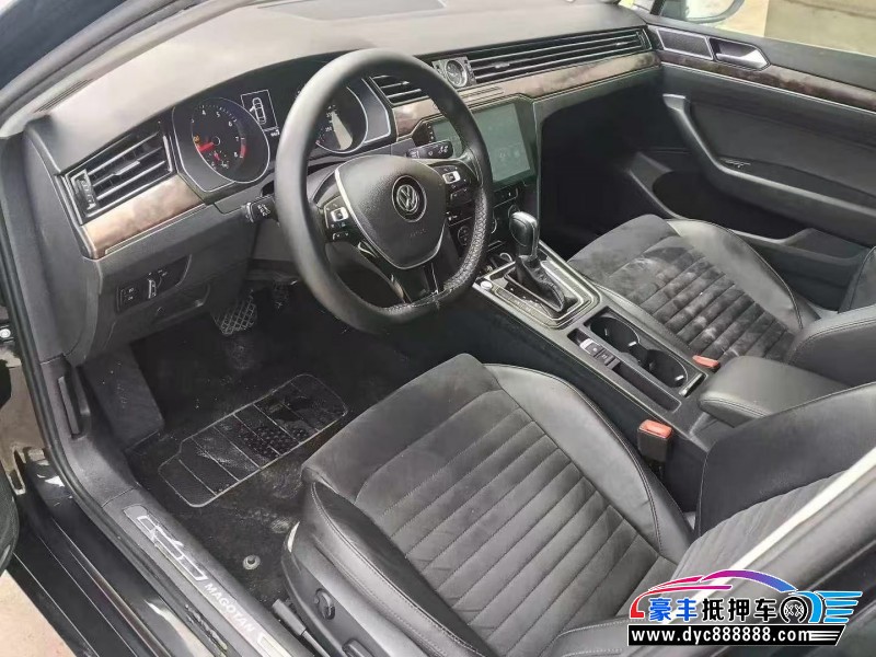 17年大众迈腾轿车抵押车出售