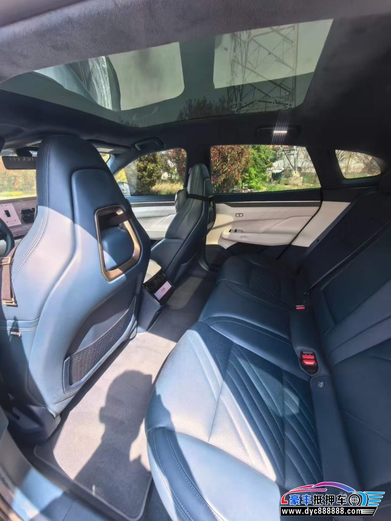 24年极氪001轿车抵押车出售