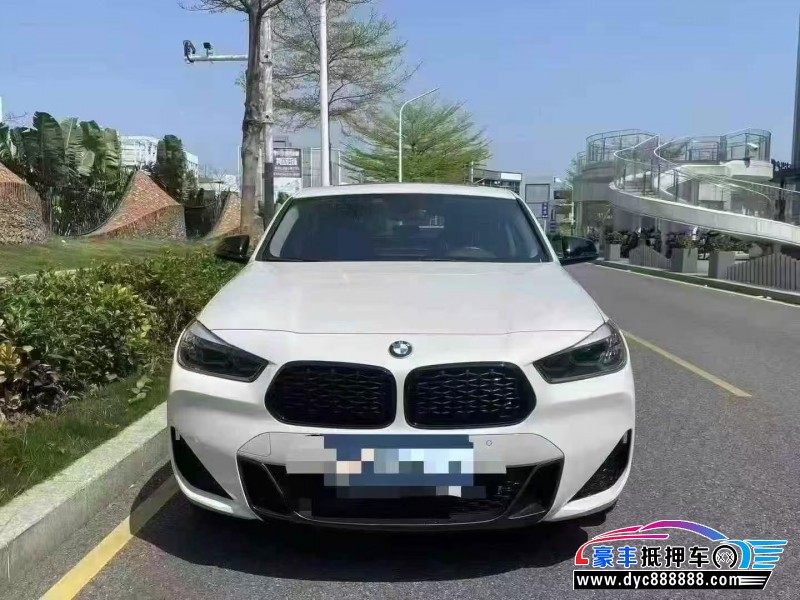 抵押车出售23年宝马X2轿车