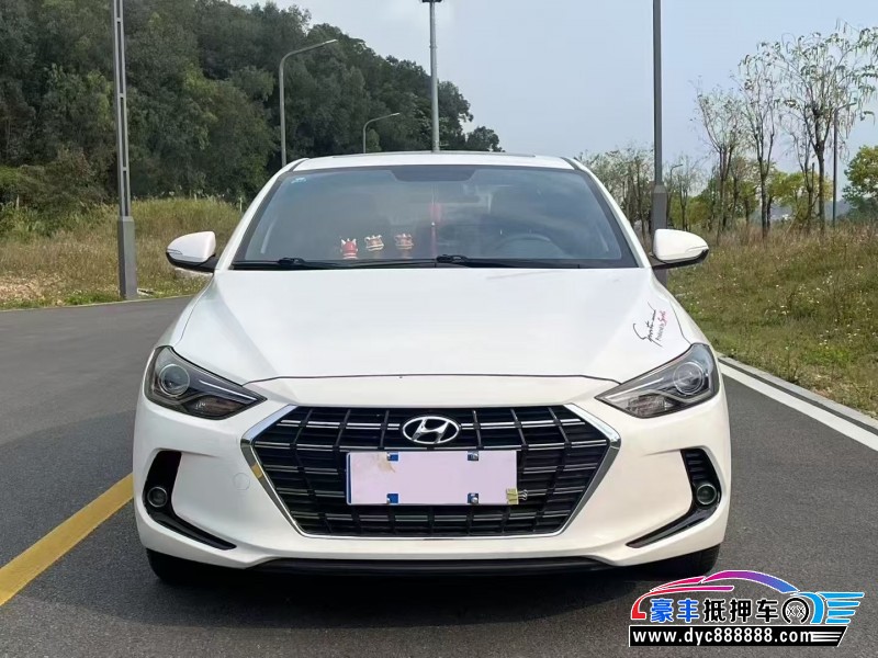 抵押车出售20年现代领动轿车