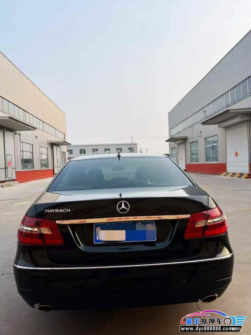 12年奔驰E轿车抵押车出售