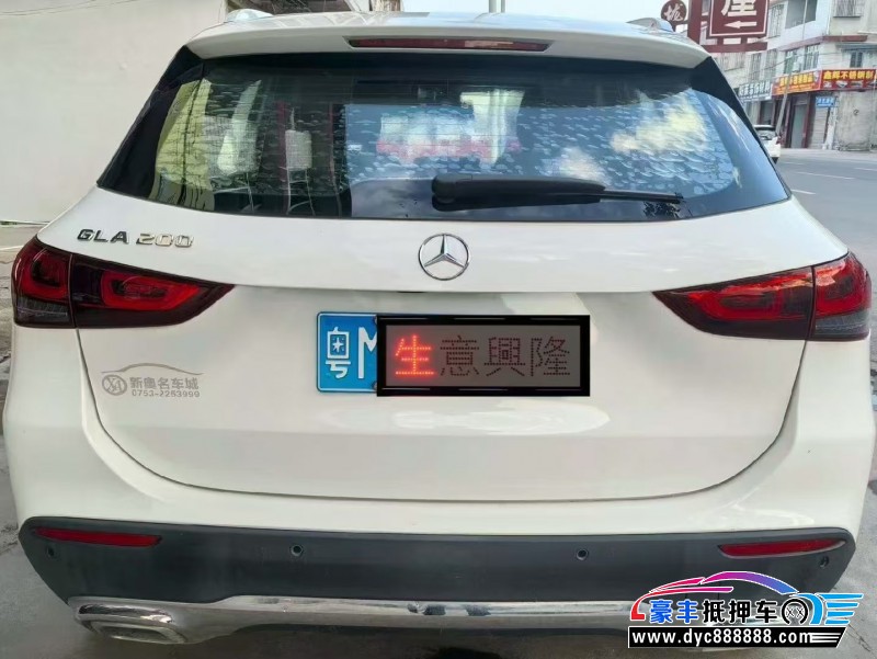 20年奔驰GLA轿车抵押车出售