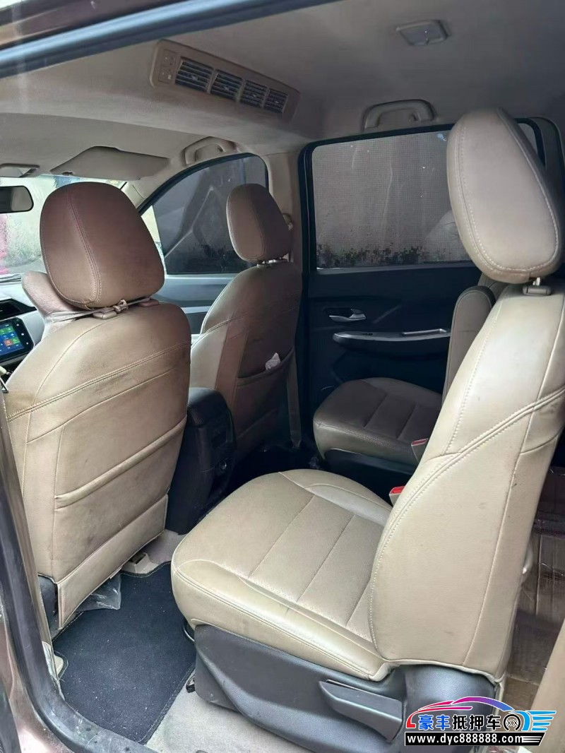 20年五菱五菱宏光S轿车抵押车出售