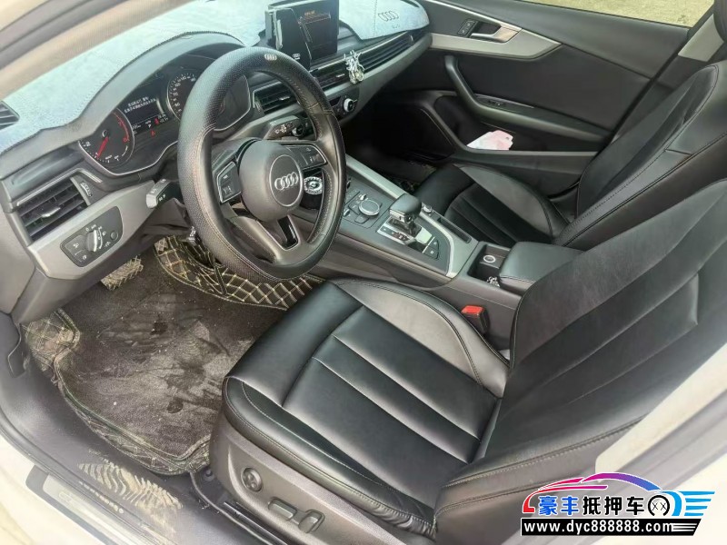 19年奥迪A4L轿车抵押车出售