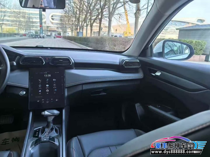 26年东风风神奕炫轿车抵押车出售