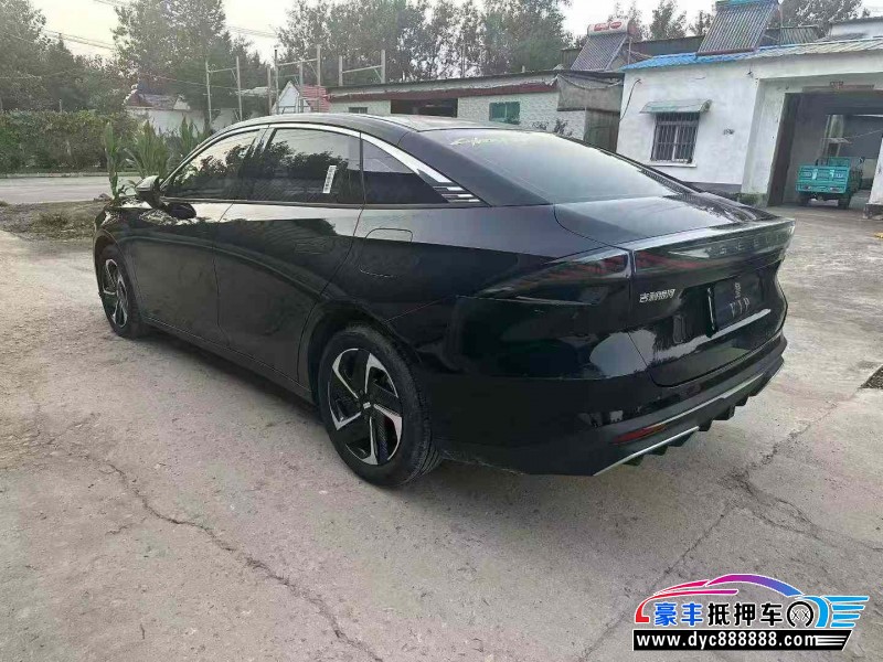 24年吉利银河L6轿车抵押车出售