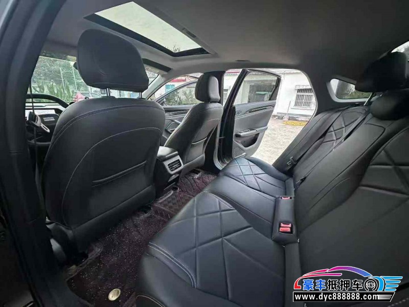 24年吉利银河L6轿车抵押车出售