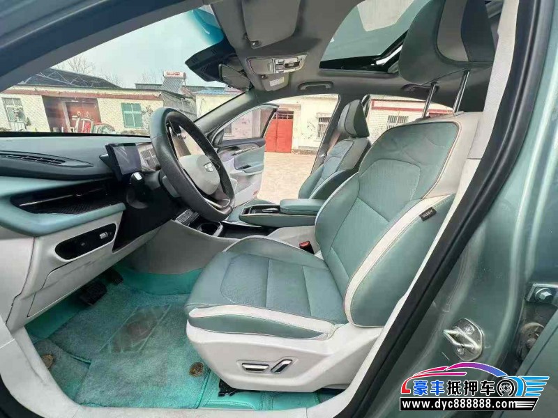 23年吉利几何轿车抵押车出售