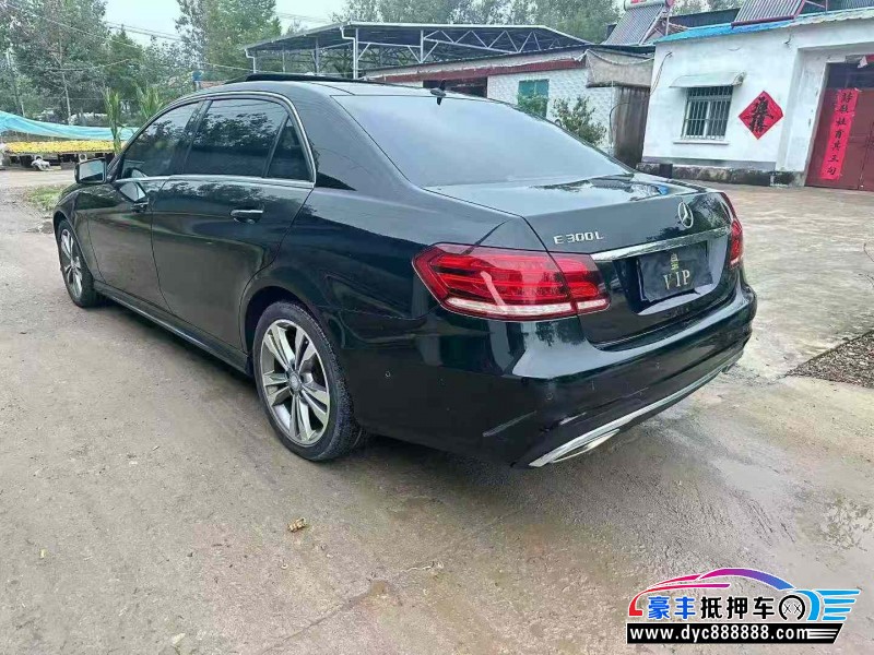 16年奔驰E轿车抵押车出售