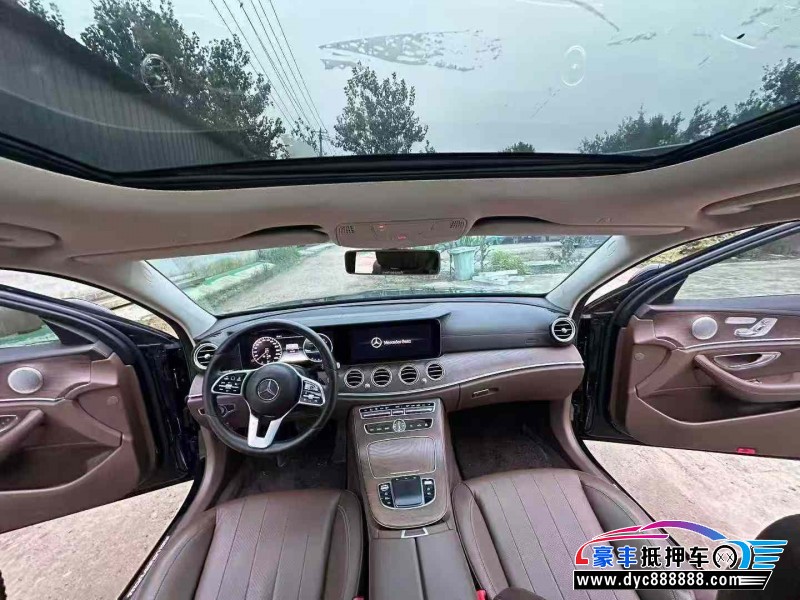 20年奔驰E轿车抵押车出售