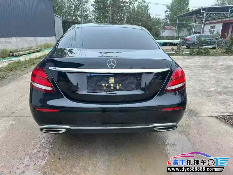 20年奔驰E轿车抵押车出售