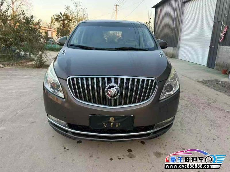 抵押车出售15年别克GL8轿车