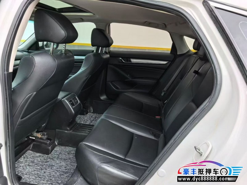 21年本田雅阁轿车抵押车出售