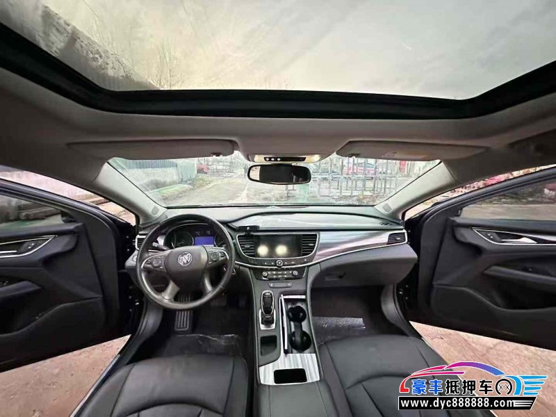 22年别克君越轿车抵押车出售