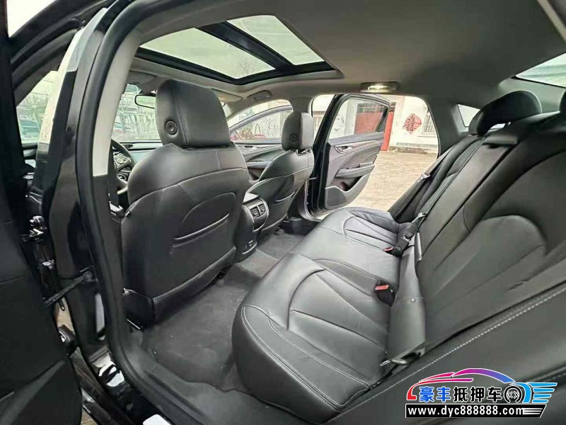 22年别克君越轿车抵押车出售