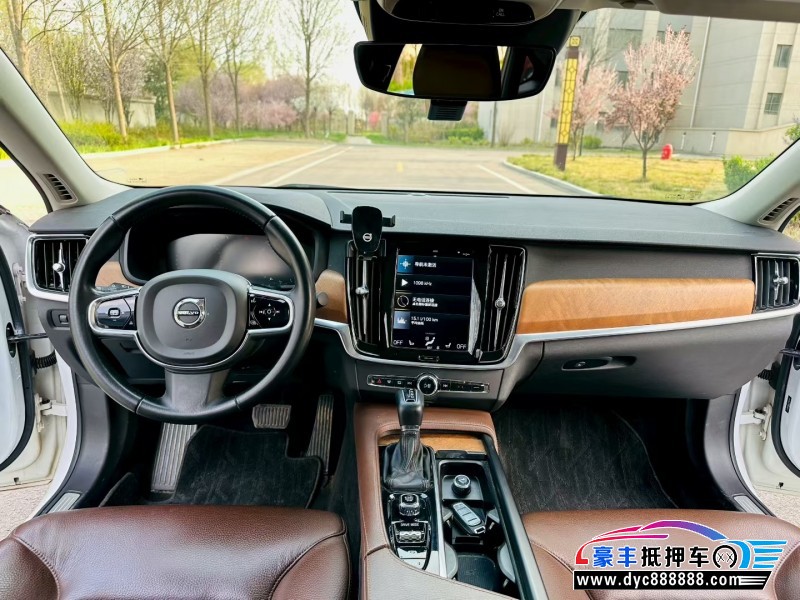 20年沃尔沃S90轿车抵押车出售