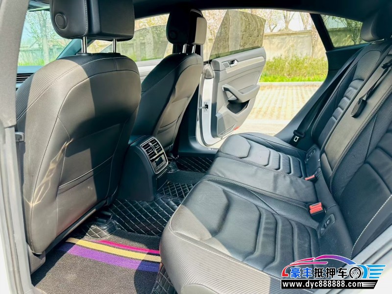 19年大众CC轿车抵押车出售